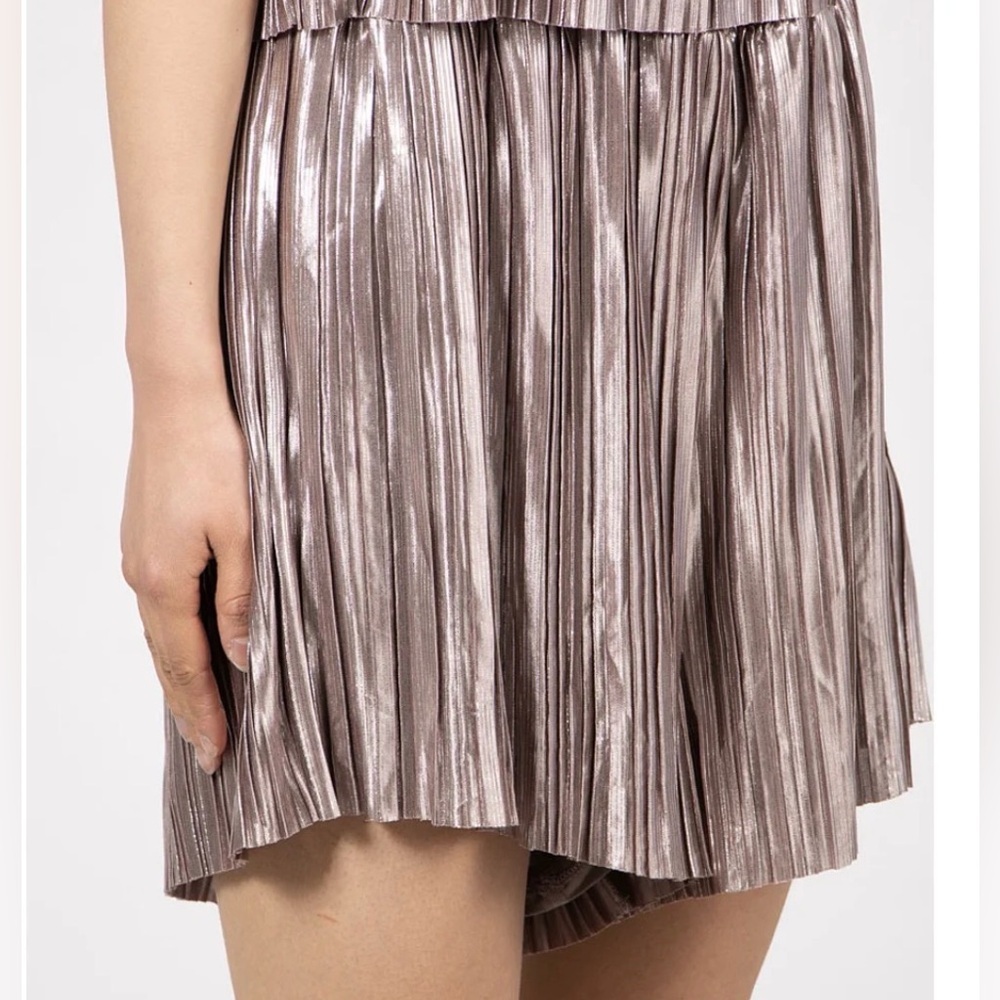 Black Tape Rose Gold Pleated Skirt Size 2X NWT